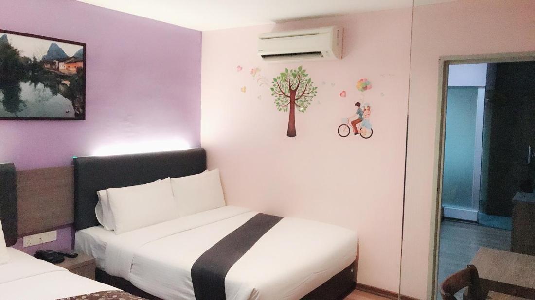 Ciq Sdn Bhd Hotel *